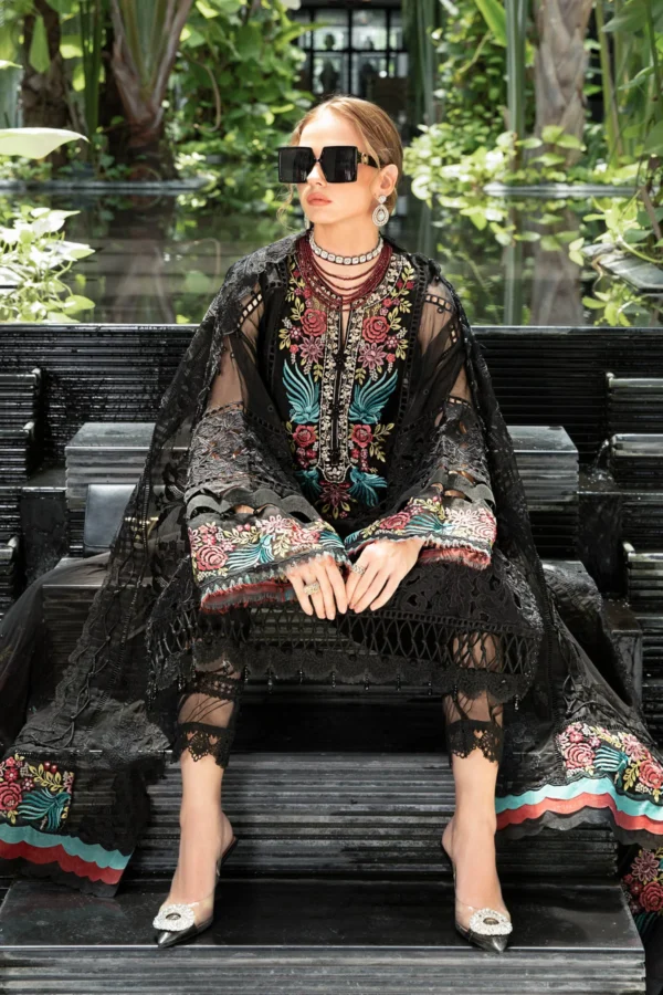 MARIA B - Image 2