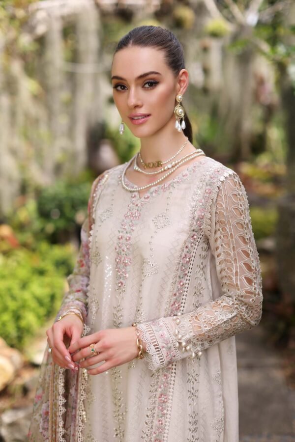 NOOR BY SAADIA ASAD LUXURY CHIKANKARI - Image 2