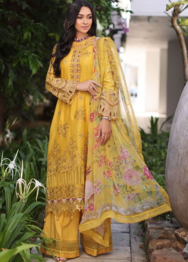 NOOR BY SAADIA ASAD LUXURY CHIKANKARI